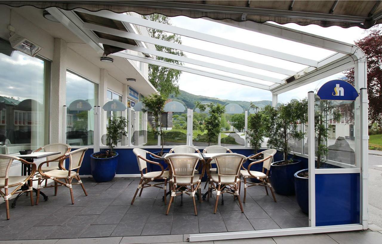 Sentrum Hotel Nordfjordeid Ngoại thất bức ảnh